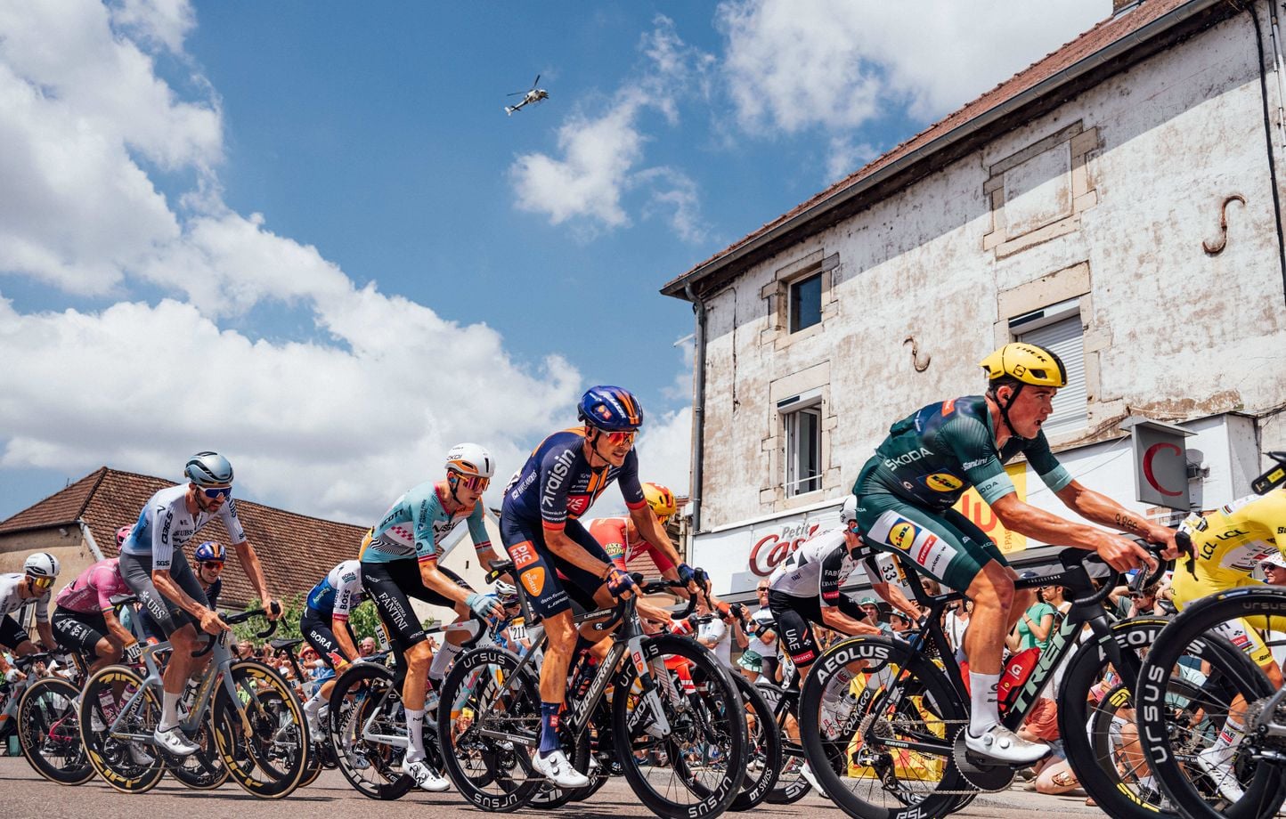 Van der Poel y los aventureros atacan, pero la fuga no se marcha… Sigue con nosotros la 17ª etapa Van der Poel y los aventureros atacan, pero la fuga no se marcha… Sigue con nosotros la 17ª etapa